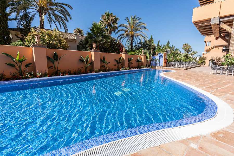 Globales Paraiso Beach, Spain