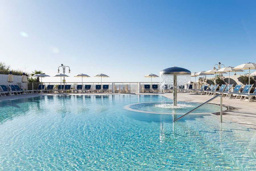 Hotel Cambridge, Italy