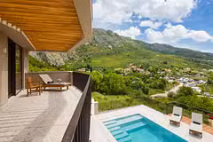 Palazzo Villa pool view