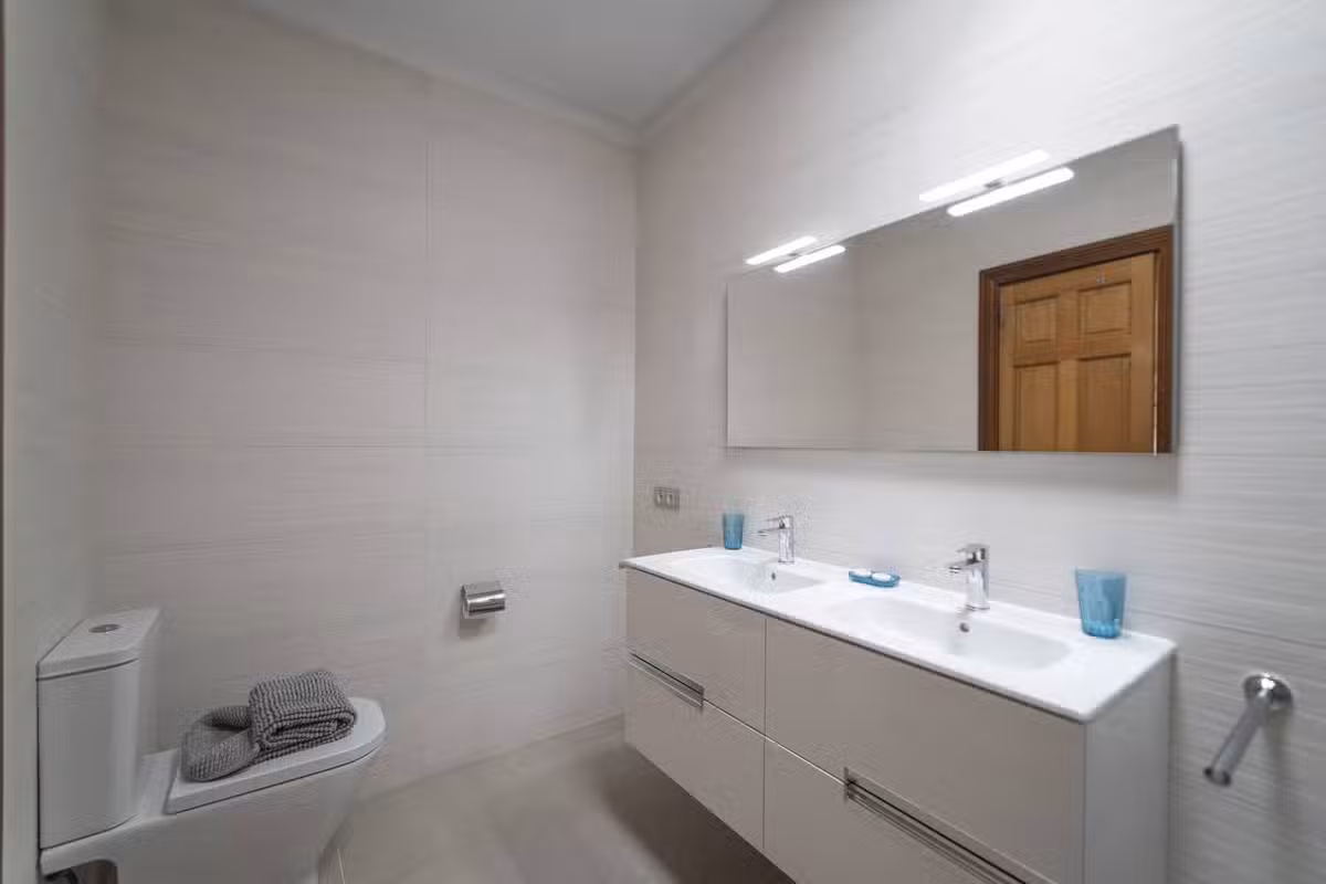 Villa Joelle Bathroom