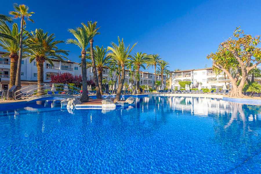 Alcudia Garden Aparthotel, Balearics
