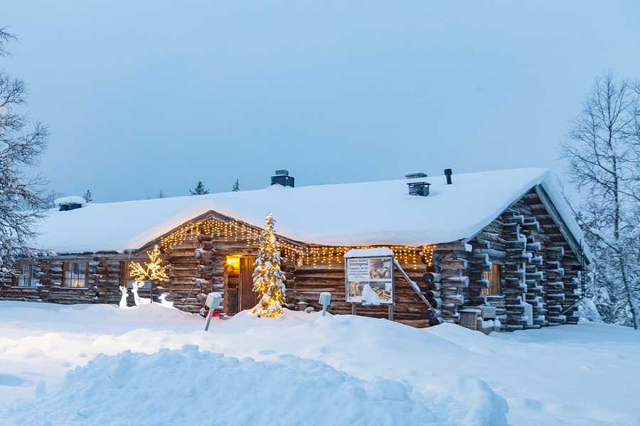 Santa's Kuukkeli Log Cabins