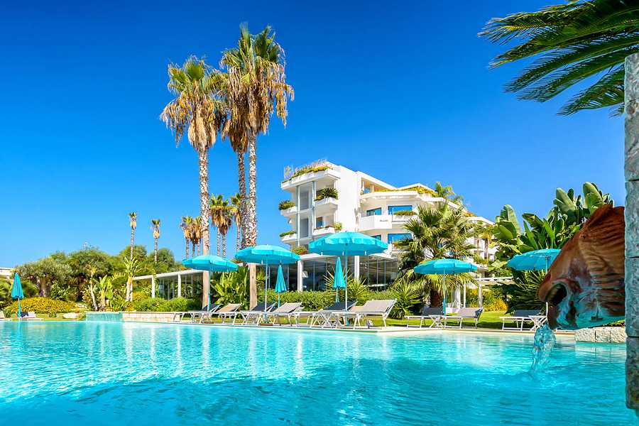 Acacia Palace, Italy