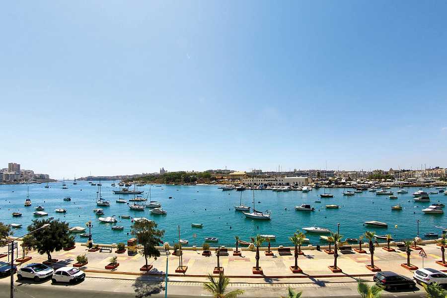 Waterfront Hotel, Malta