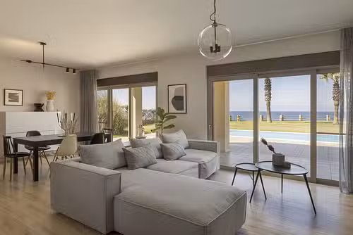 Villa Infinity Blue