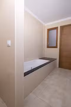 Villa Bethany Bathroom