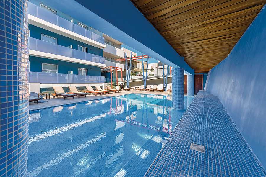 Semiramis City Hotel, Greece