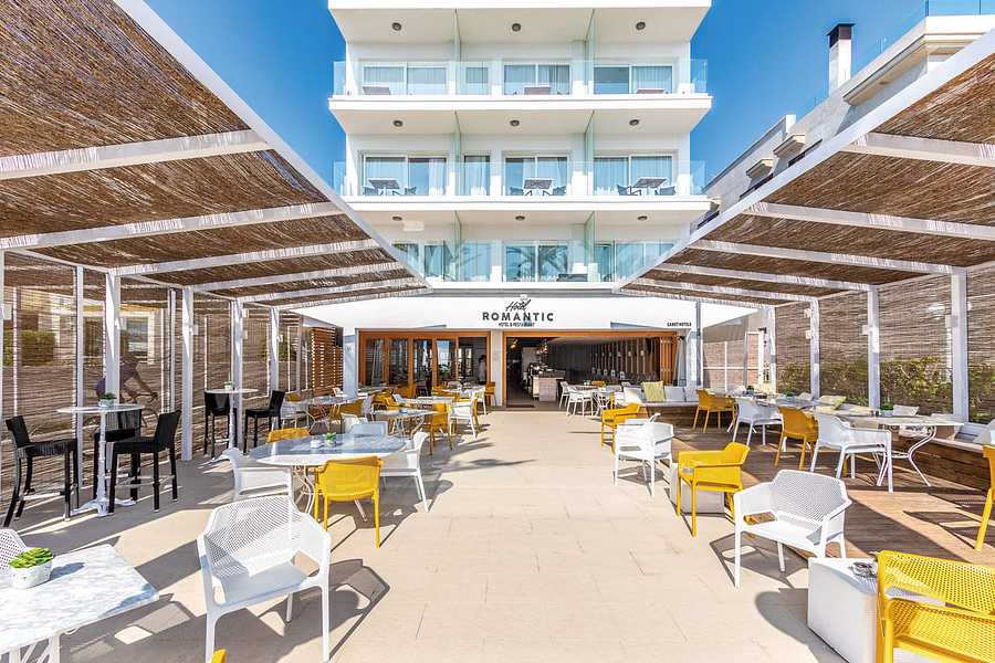 Romantic Hotel, Balearics