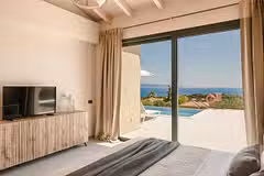 Villa Sciron Bedroom