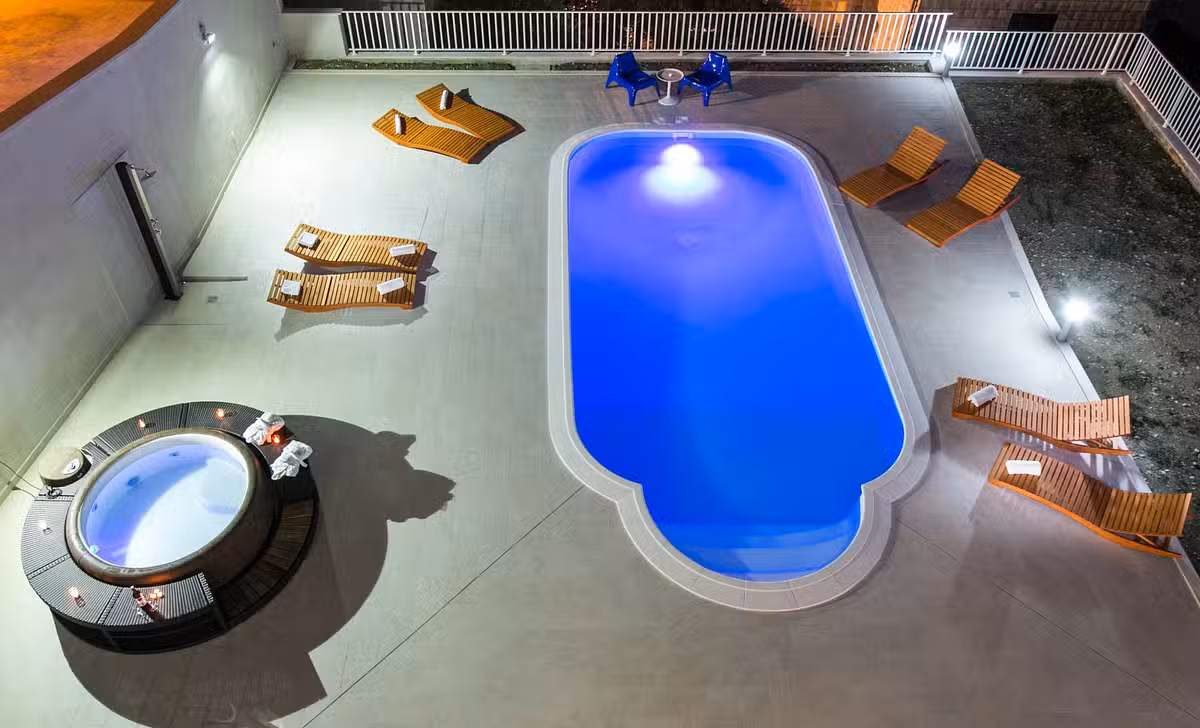 Villa Art pool night shot