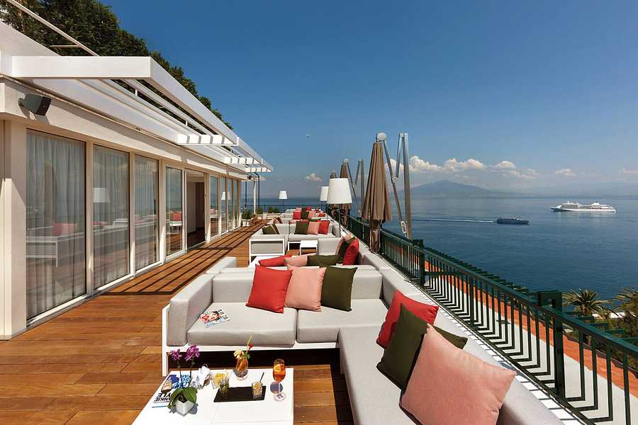 Hotel Continental, Italy