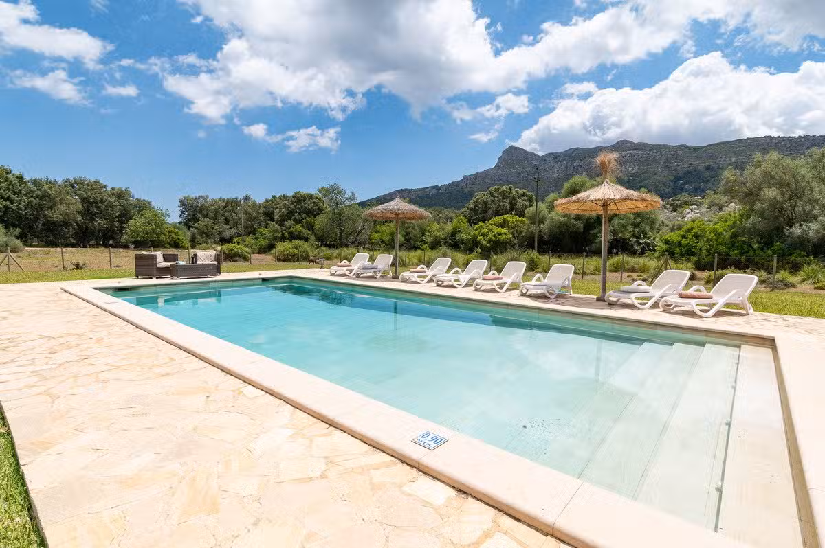 Vall den Marc Pool