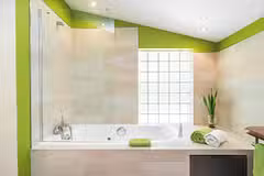 Villa Llenyater bathroom
