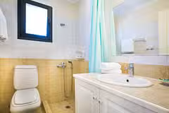 Villa Polyxenia Bathroom