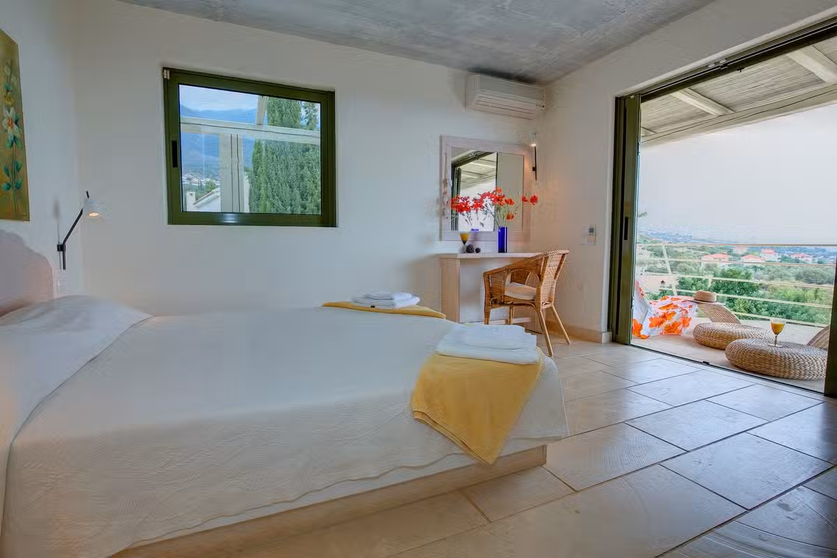 Villa Asterias bedroom