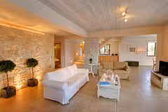 NAUTILOS LIVING ROOM