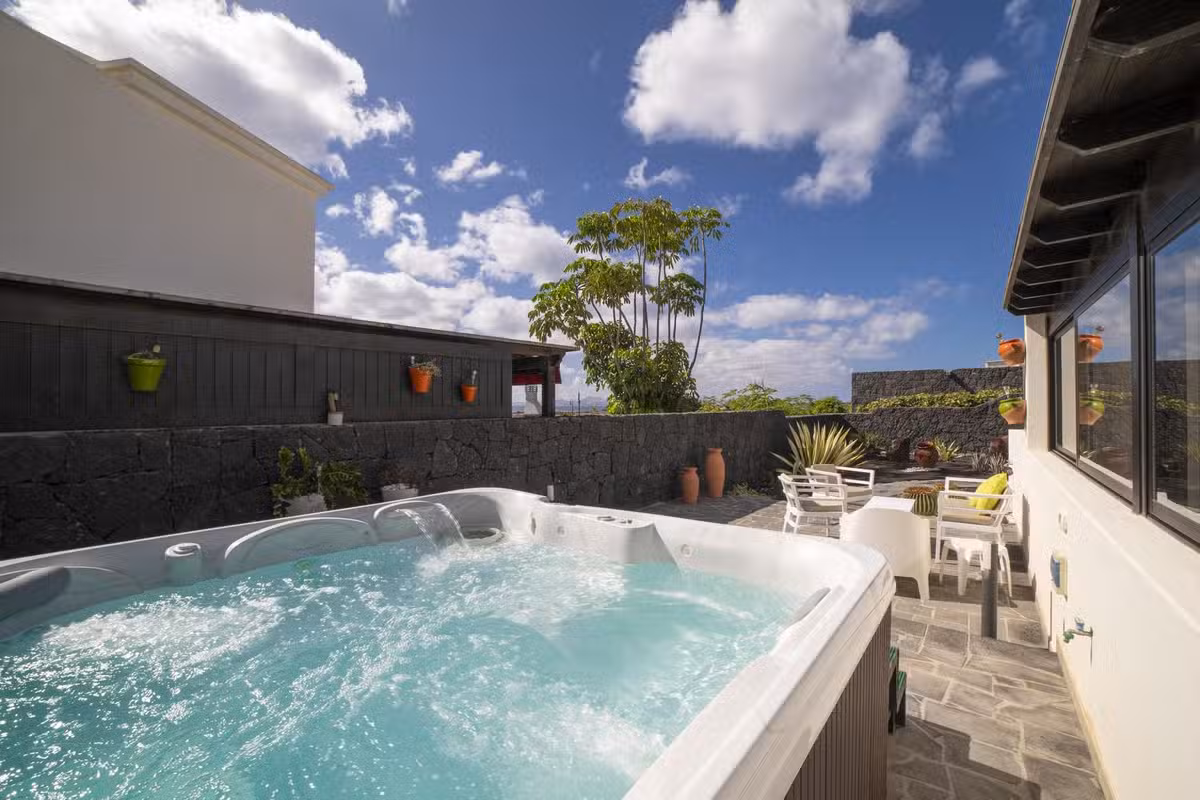 Villa Helaina Jacuzzi