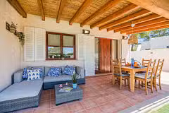 Can Singala Outdoor Seating