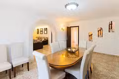 Villa Es Jardi dining room