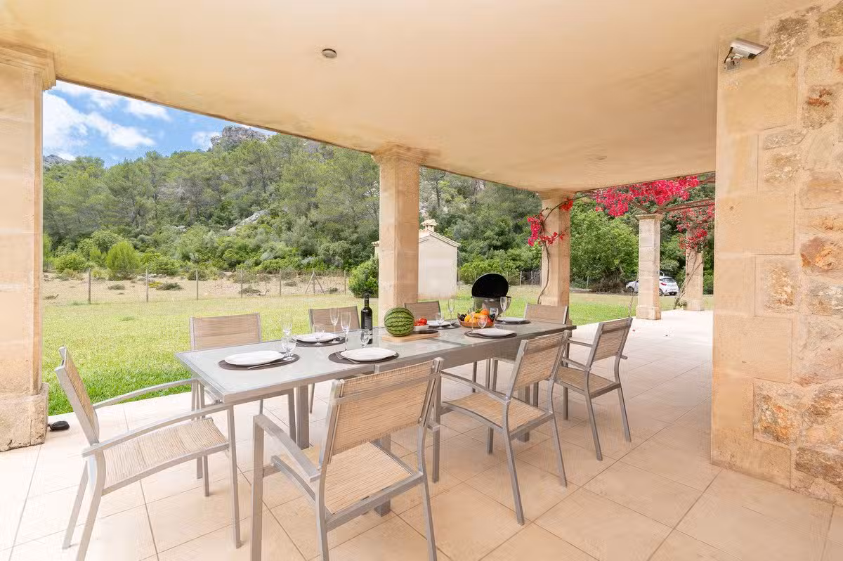 Vall den Marc Outdoor Terrace