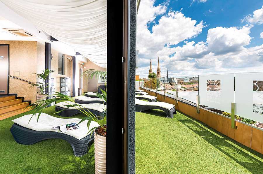 Bo33 Hotel, Hungary