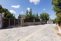 Villa Arhontia