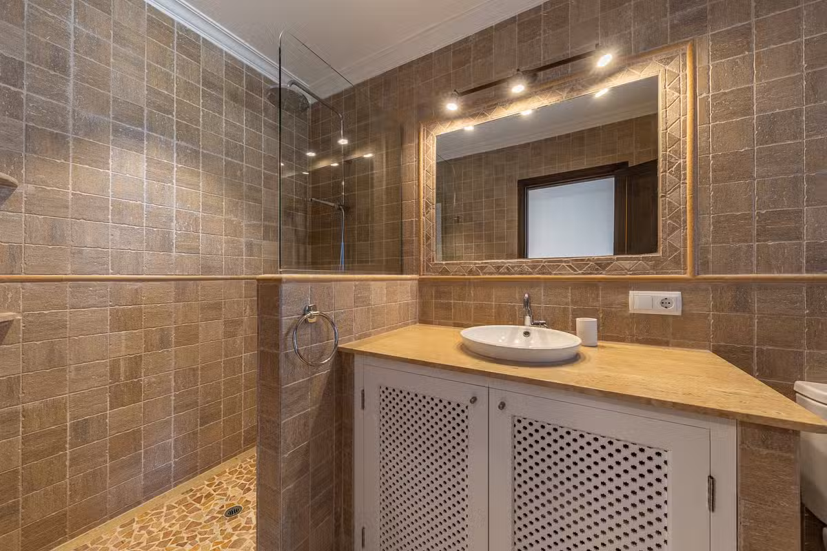 Villa Cala Bathroom