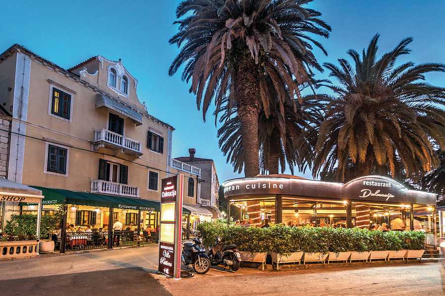 Villa Pattiera, Croatia