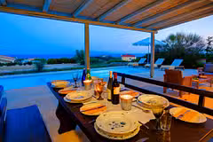 Villa Asterias dining outdoor