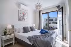 Casa Dubh-Linn Bedroom